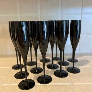 Set of 13 Vintage Mikasa “Elegance Black” Champagne Flutes